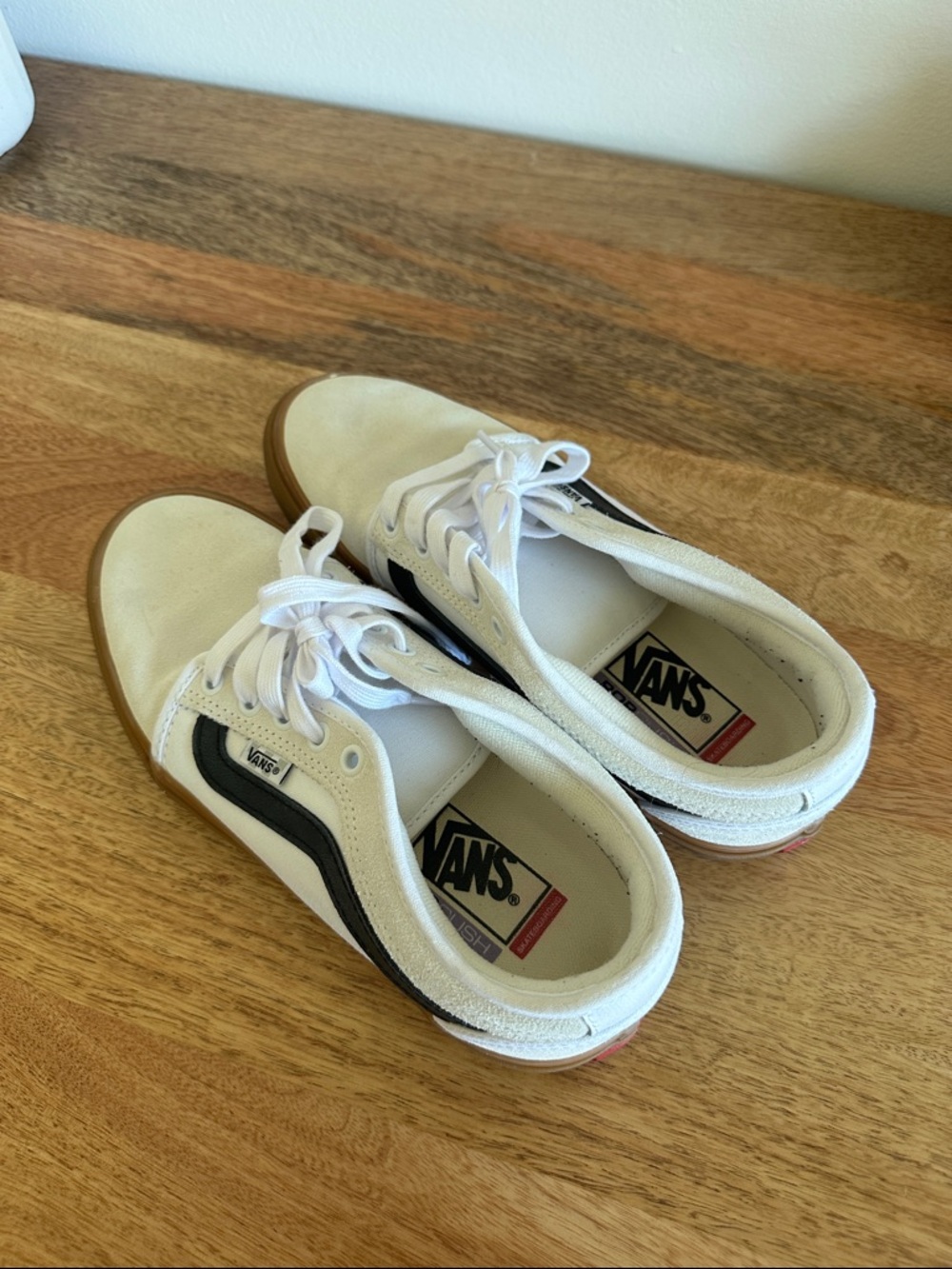 Vans Men’s White Canvas Low-Top Sneakers with Black Stripe and Gum Sole